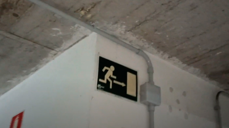 instalar-cargador-garaje-comunitario-tubos-pvc-el-ruso-electricidad